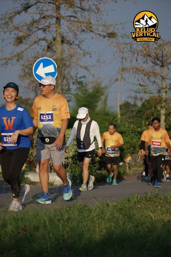 Race photo from Kelud Vertical Challenge 2024