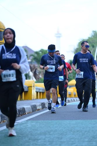 Race photo from KEMLU RUN 2025