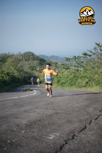 Race photo from Kelud Vertical Challenge 2024