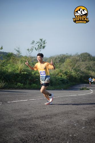 Race photo from Kelud Vertical Challenge 2024