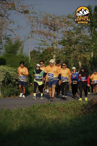 Race photo from Kelud Vertical Challenge 2024