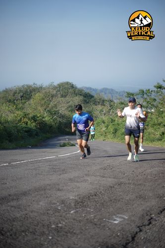 Race photo from Kelud Vertical Challenge 2024