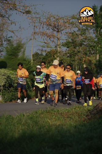 Race photo from Kelud Vertical Challenge 2024