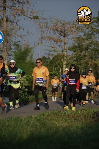 Race photo from Kelud Vertical Challenge 2024