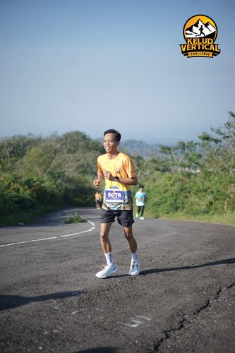 Race photo from Kelud Vertical Challenge 2024