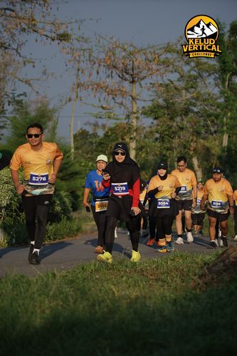 Race photo from Kelud Vertical Challenge 2024