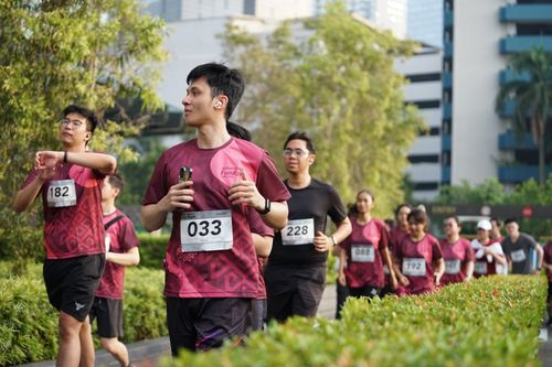 Race photo from Assurance Fun Run 2024