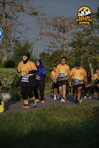 Race photo from Kelud Vertical Challenge 2024