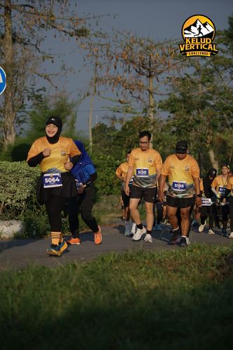 Race photo from Kelud Vertical Challenge 2024