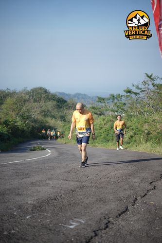 Race photo from Kelud Vertical Challenge 2024