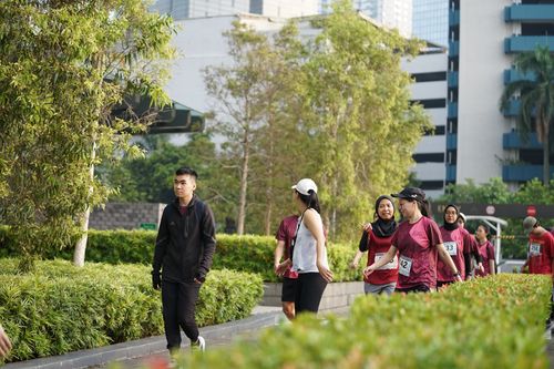 Race photo from Assurance Fun Run 2024