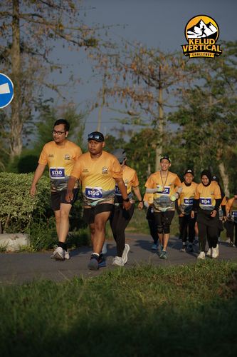 Race photo from Kelud Vertical Challenge 2024