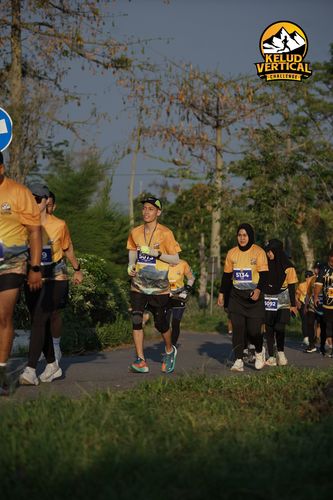 Race photo from Kelud Vertical Challenge 2024