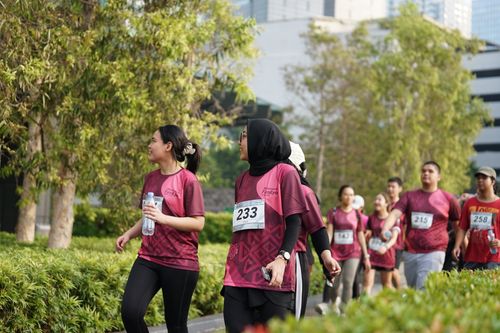 Race photo from Assurance Fun Run 2024