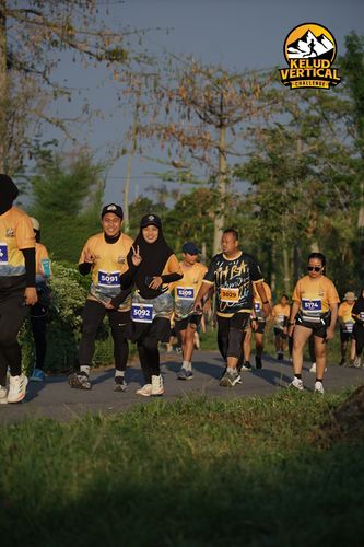 Race photo from Kelud Vertical Challenge 2024
