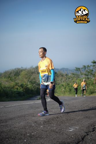 Race photo from Kelud Vertical Challenge 2024