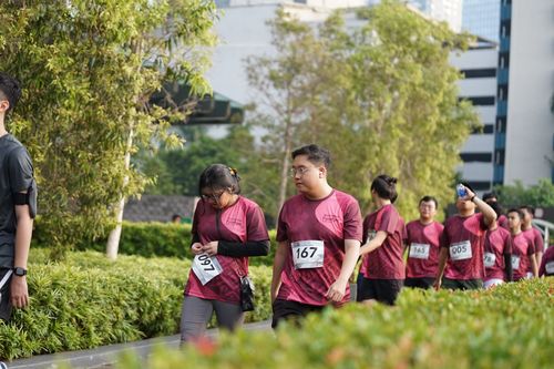 Race photo from Assurance Fun Run 2024