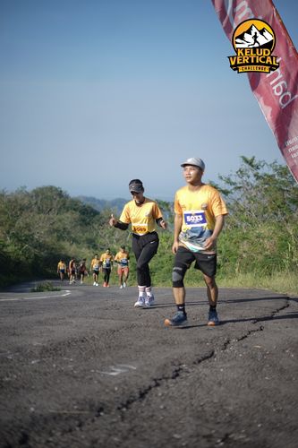 Race photo from Kelud Vertical Challenge 2024