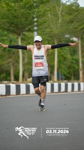 Race photo from Arutmin Borneo Run 2024
