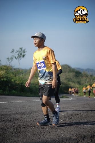 Race photo from Kelud Vertical Challenge 2024