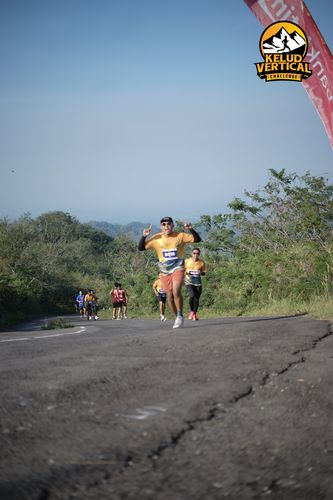 Race photo from Kelud Vertical Challenge 2024