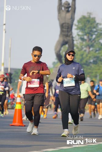 Race photo from Nu Skin Run 10K