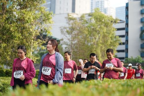 Race photo from Assurance Fun Run 2024