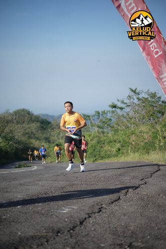Race photo from Kelud Vertical Challenge 2024