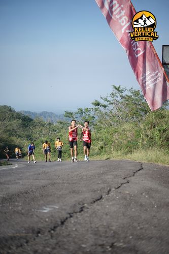 Race photo from Kelud Vertical Challenge 2024