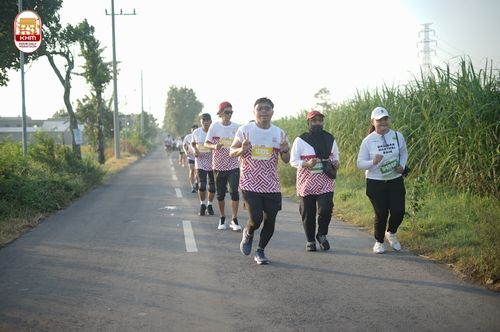 Race photo from Kediri Half Marathon 2024