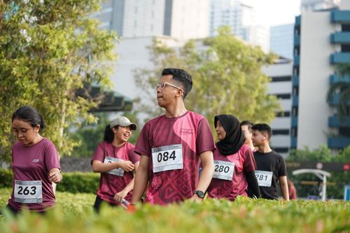 Race photo from Assurance Fun Run 2024