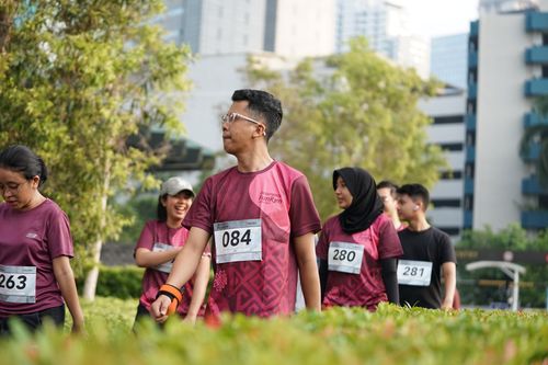Race photo from Assurance Fun Run 2024