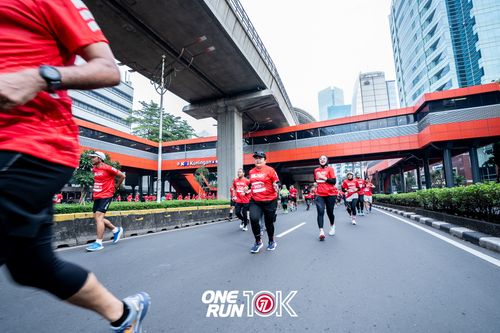 Race photo from ONE RUN 10K 2025