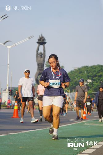 Race photo from Nu Skin Run 10K