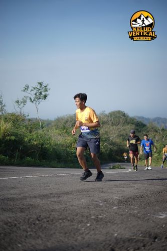 Race photo from Kelud Vertical Challenge 2024