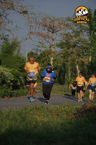 Race photo from Kelud Vertical Challenge 2024
