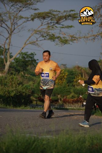 Race photo from Kelud Vertical Challenge 2024