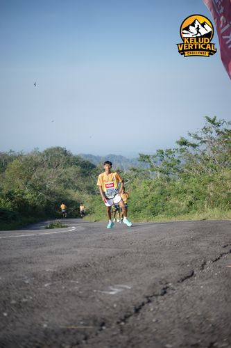 Race photo from Kelud Vertical Challenge 2024