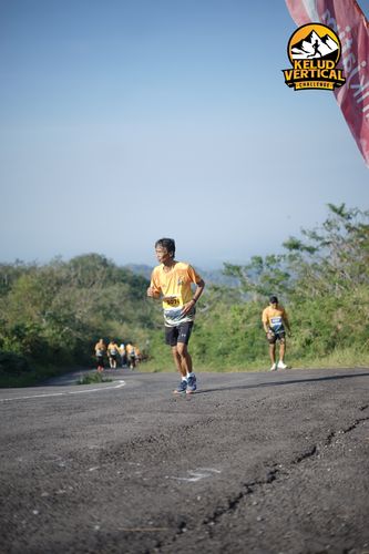 Race photo from Kelud Vertical Challenge 2024