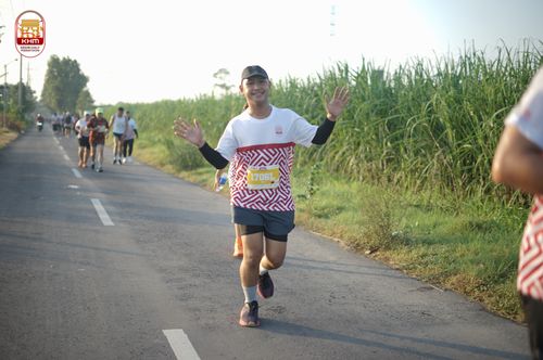 Race photo from Kediri Half Marathon 2024
