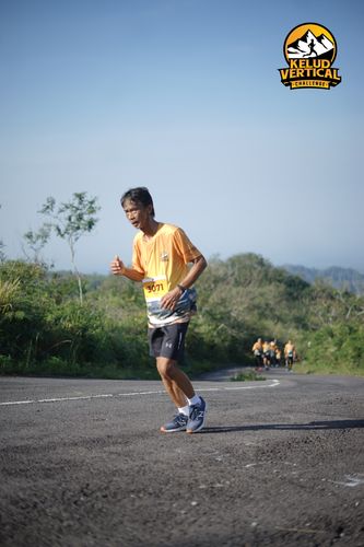Race photo from Kelud Vertical Challenge 2024