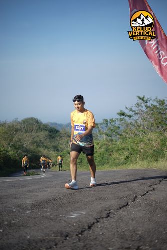 Race photo from Kelud Vertical Challenge 2024