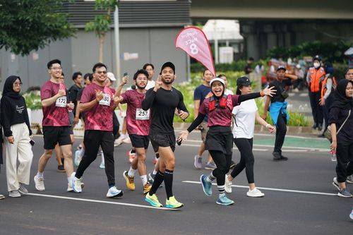 Race photo from Assurance Fun Run 2024