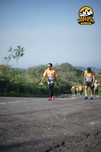 Race photo from Kelud Vertical Challenge 2024