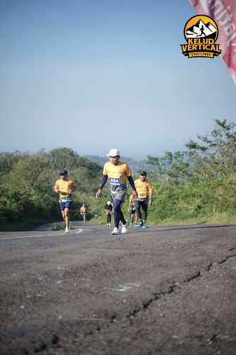 Race photo from Kelud Vertical Challenge 2024