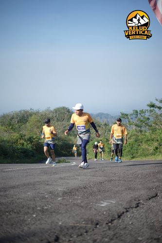 Race photo from Kelud Vertical Challenge 2024