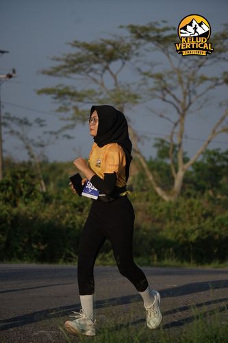 Race photo from Kelud Vertical Challenge 2024