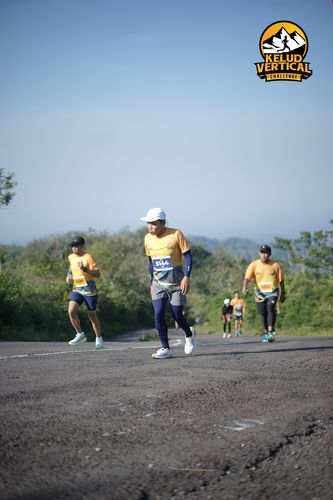 Race photo from Kelud Vertical Challenge 2024