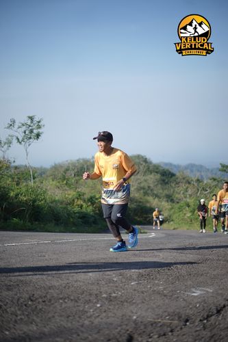 Race photo from Kelud Vertical Challenge 2024