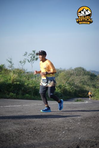 Race photo from Kelud Vertical Challenge 2024